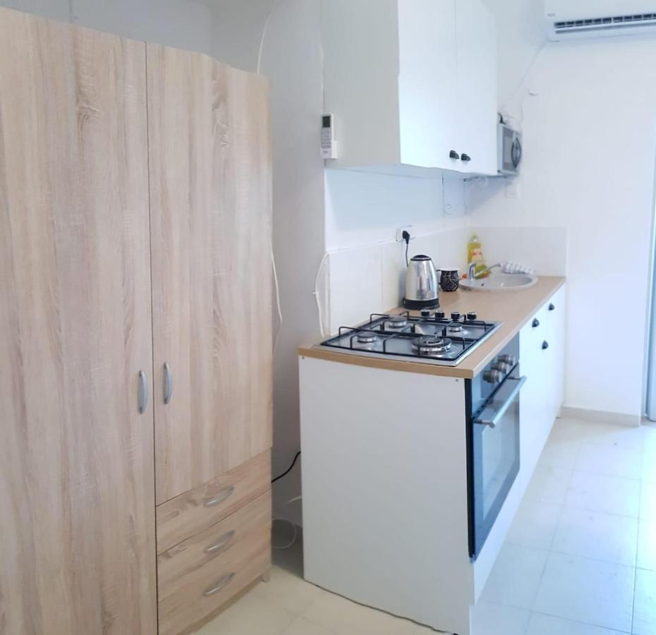 Shantell Boutique Apartments Νετάνια Εξωτερικό φωτογραφία