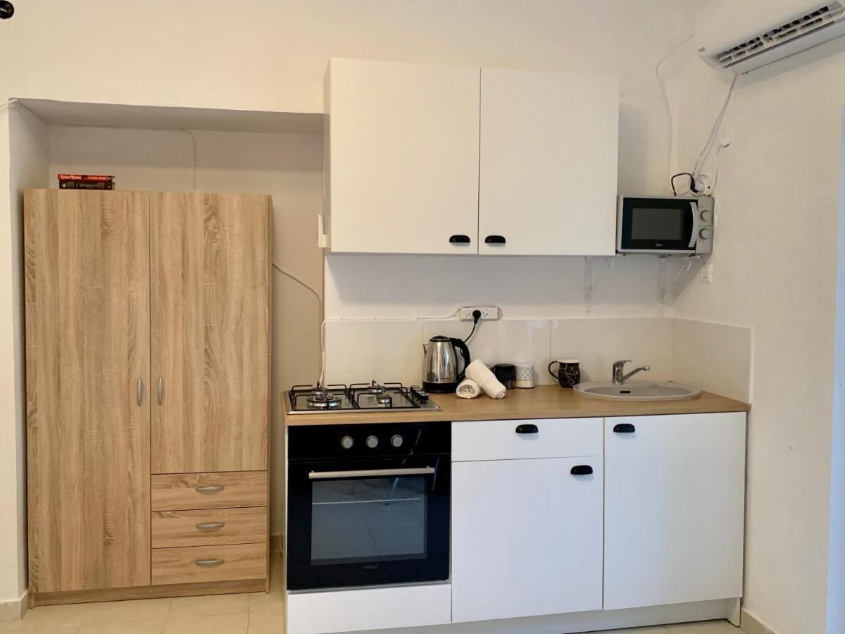 Shantell Boutique Apartments Νετάνια Εξωτερικό φωτογραφία