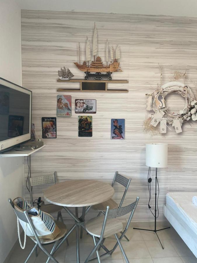 Shantell Boutique Apartments Νετάνια Εξωτερικό φωτογραφία